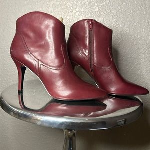 Nine West Juliuso Maroon bootie